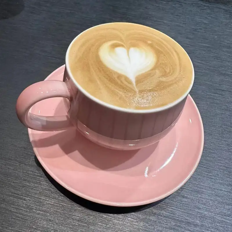 ครีมเทียมสำหรับกาแฟสามารถเสริมนวัตกรรมเครื่องดื่มสมัยใหม่ได้อย่างไร?
